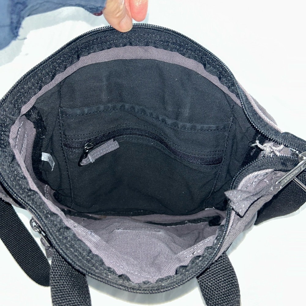 Duluth Trading Company Heritage Canvas Travel Sling - Picture 6 of 16